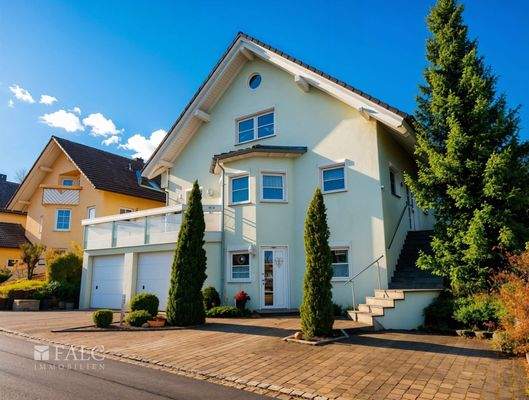 Außenansicht Ost Haustür - (KI optimiert)