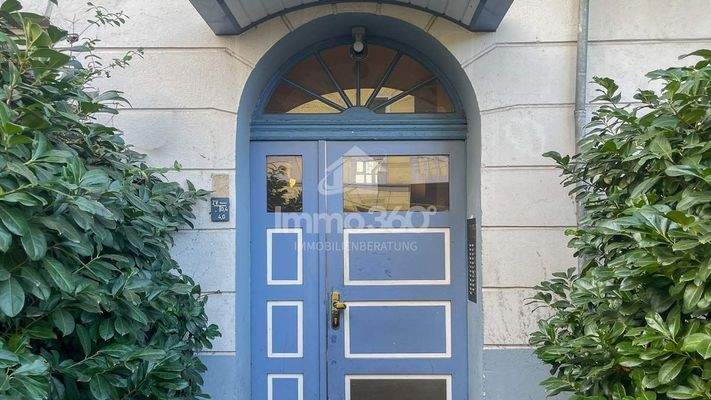 gepflegtes Mehrfamilienhaus / Altbau