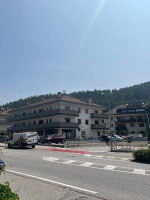 Bruneck-Wohnung-Immobilie-Umbau-Zentrum-Saniert-Neu-Wander-Berge-Landschaft-Stadt-Freude