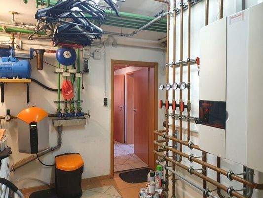 KG: Heizraum/Hauswirtschaftsraum