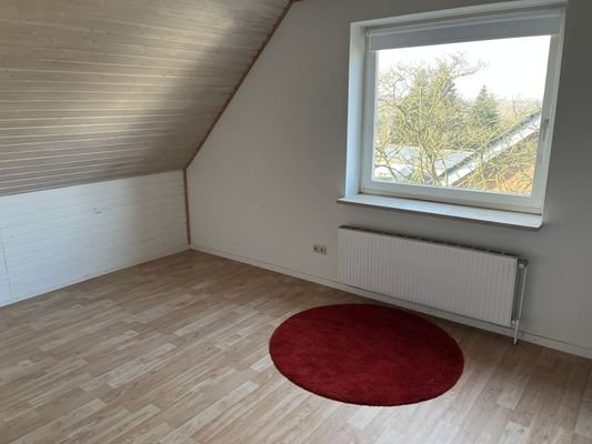 8947PE-19 Zimmer 2 Dachgeschoss