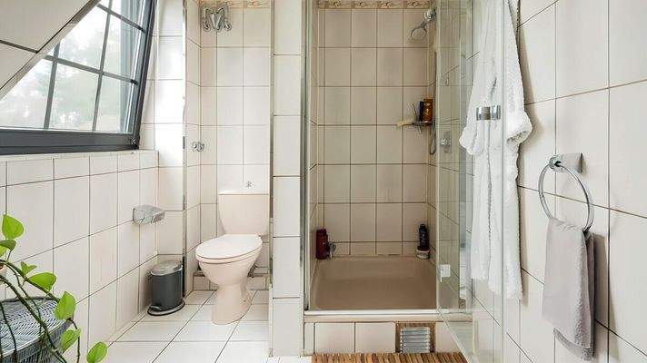 Badezimmer (Dachgeschoss)