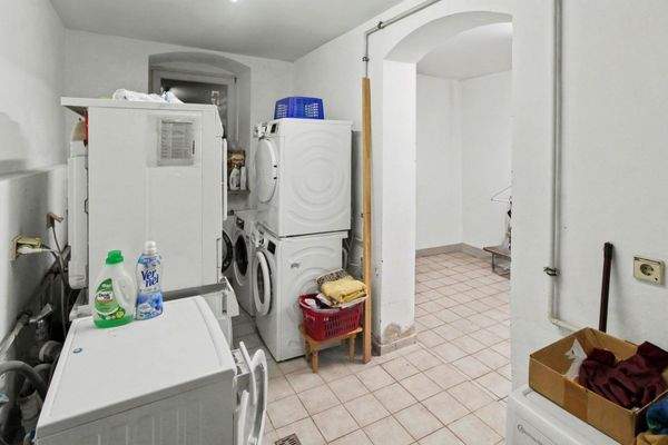 Waschraum Keller Ansicht 01