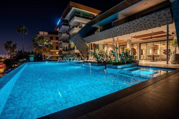 2-Bedroom Apartment in Alanya with Pool and Gym Access