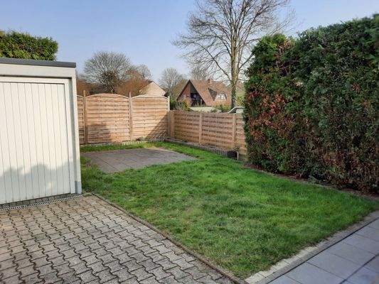 Gemeinschaftsgarten mit Terrasse