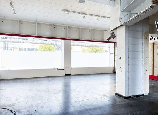  Ladenfläche - (KI generiert)