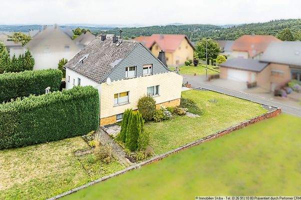 Garten neben dem Haus