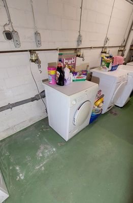 21 Beethovenweg 15 Keller Waschen.jpg