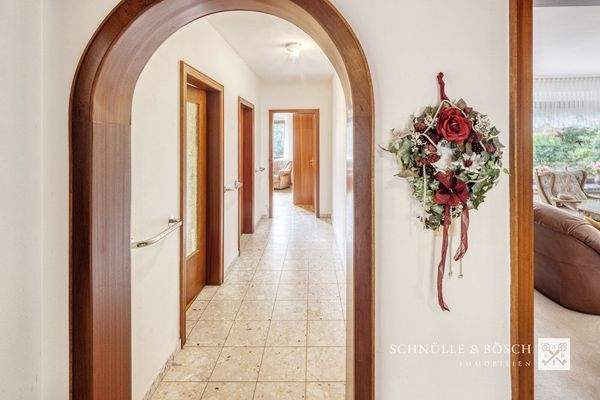 Hier entlang zu den weiteren Zimmern!