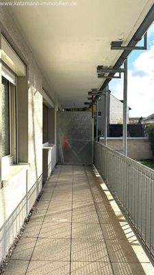 Balkon (ca. 1,5 m breit)