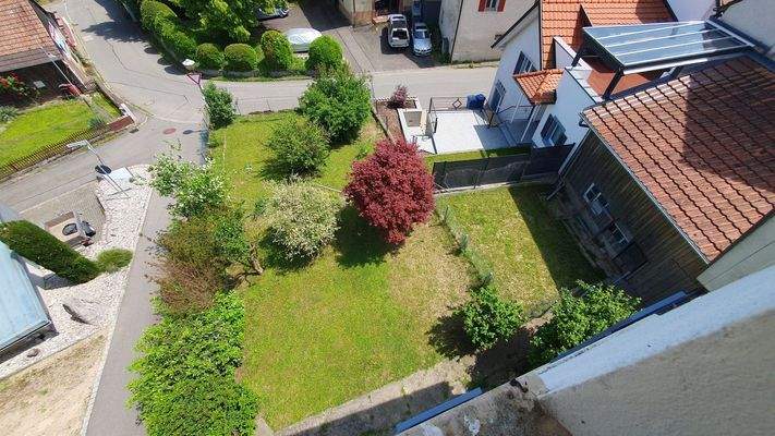 Garten unterhalb Wohnhaus