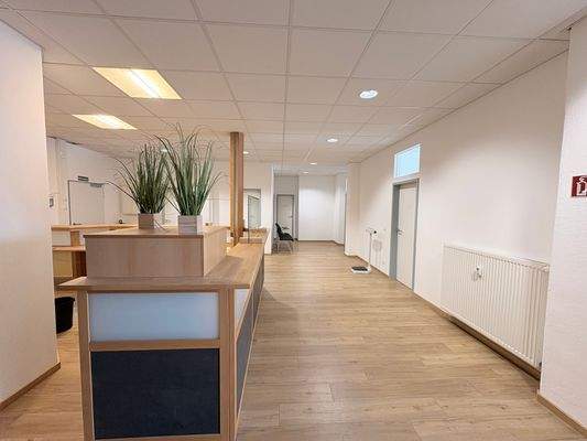 Empfangsbereich (2).JPG