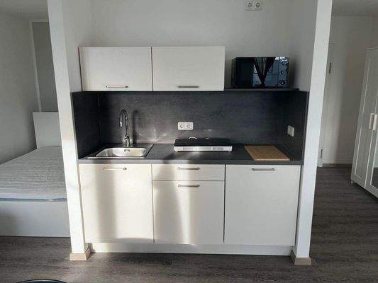 Mini-Küche mit Inventar