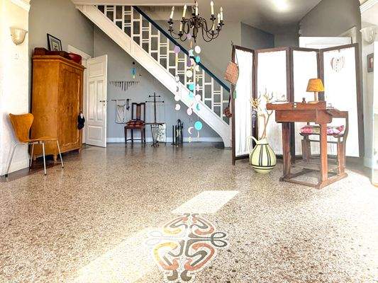 Eingangsbereich mit Terrazzoboden