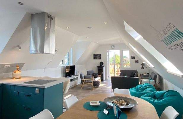 hell und lichtdurchflutet