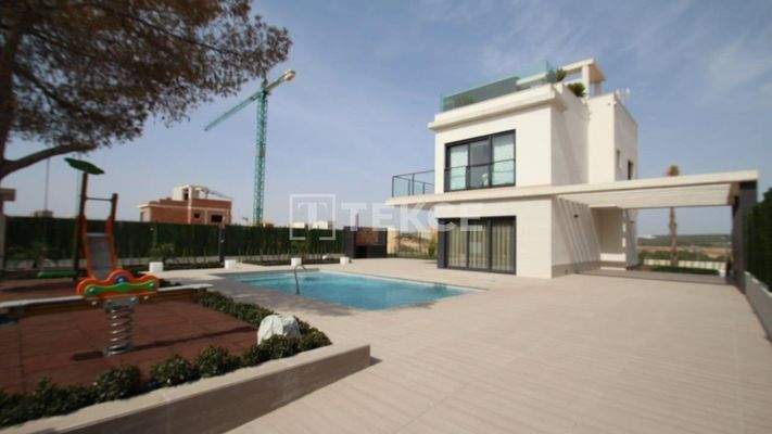 Detached Villas with Sea Views in Alicante San Miguel de Salinas