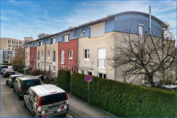 Hausansicht von rechte Seite