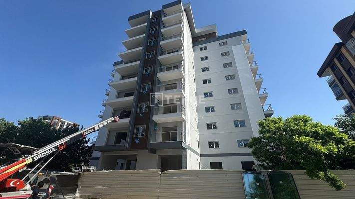 New and Spacious Apartments Close to the Main Road in İzmir