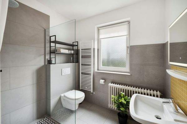 Duschbad | Einliegerwohnung-Staging (KI generiert)