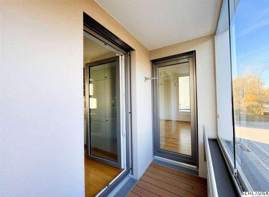 Balkon an der Küche - Bodenbelag Beispielbild