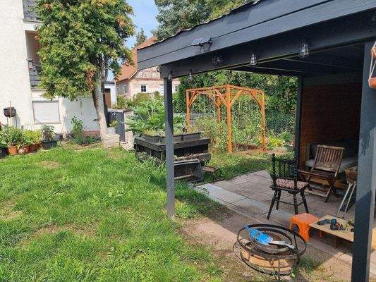 überdachte Terrasse.jpg