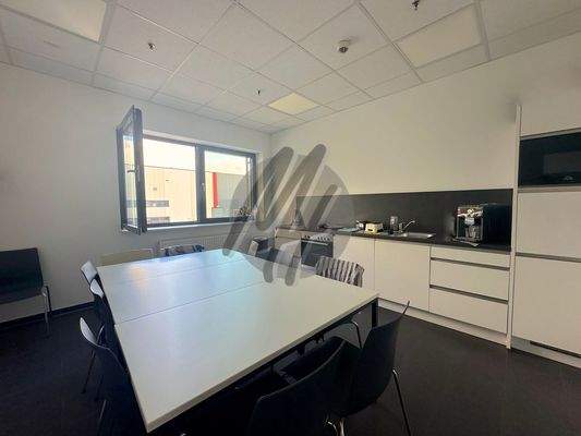 INFOS UNTER: 06171-586000