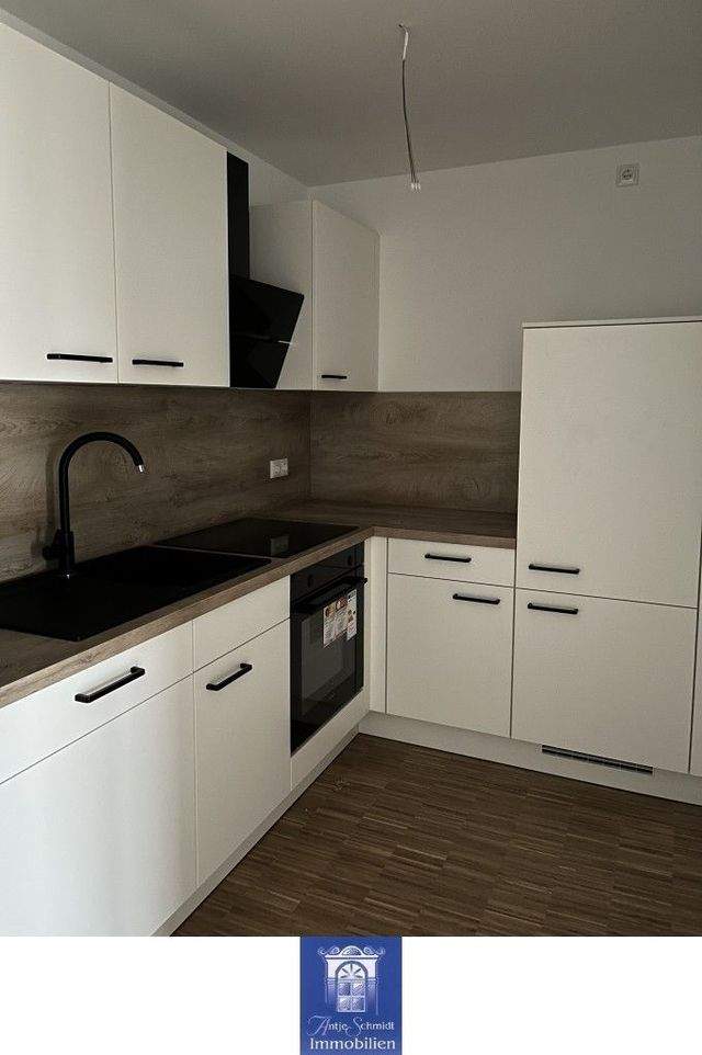 Himmlisch wohnen unterm Dach! Erstbezug mit Fußbodenheizung, EBK, Vinyl, Lift! - Photo 3