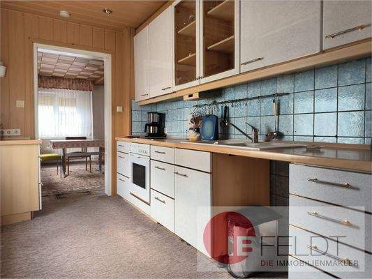 Küche in der kleineren Haushälfte