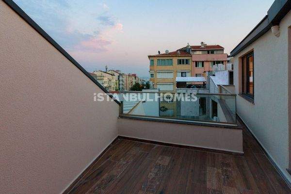Ready to Move Apartments 550 m from Taksim Square in Beyoglu