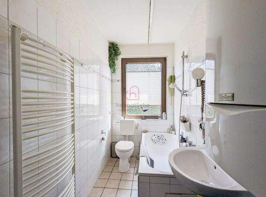 helle und modern - Badezimmer Bestand