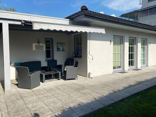 Terrasse mit Garten im Südwesten