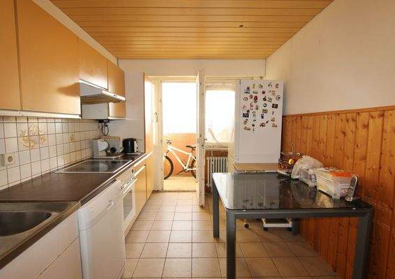 Küche mit separatem Balkon