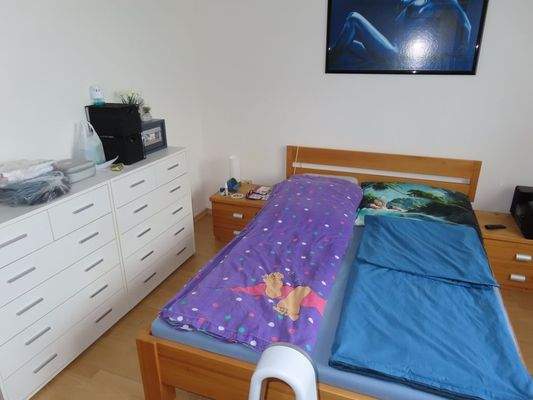 Schlafzimmer (2)