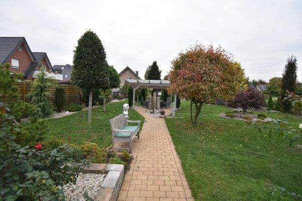 Gepflegtes Grundstück