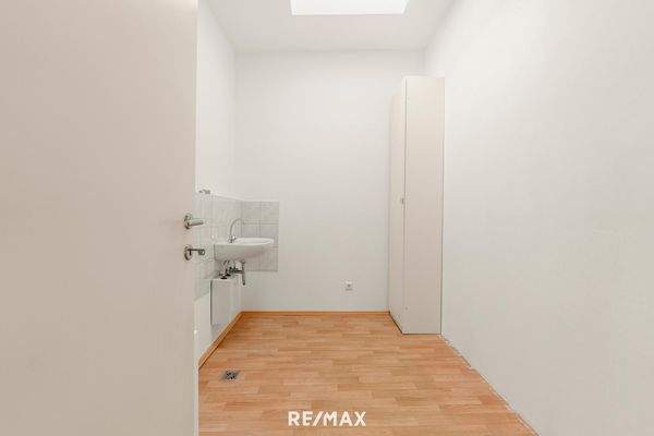 Wäsche-/Abstellraum