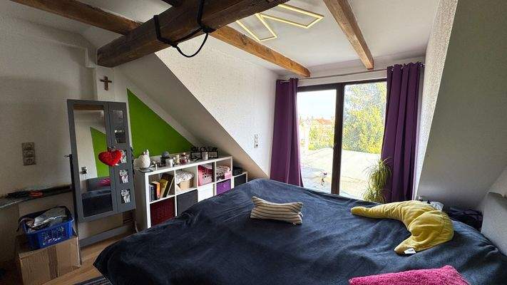 Schlafzimmer DG