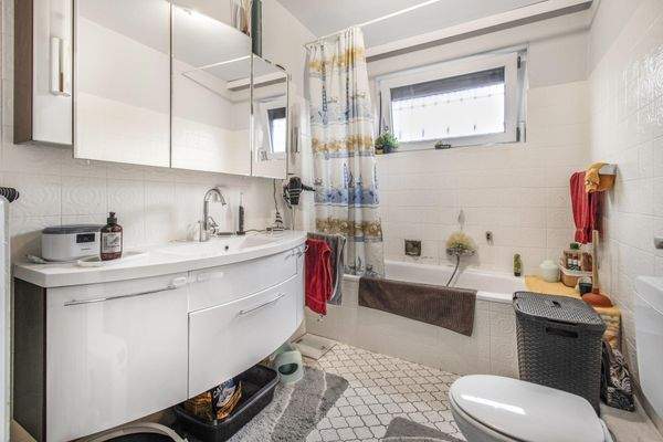 Badezimmer im Erdgeschoss