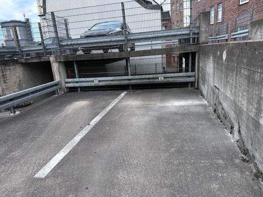 2Stellplätze im Parkhaus