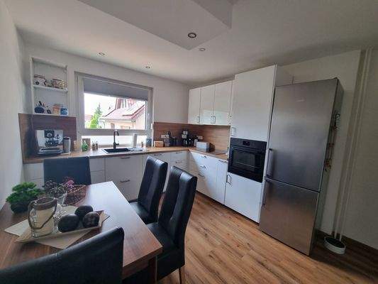 Wertige Einbauküche