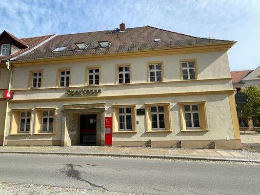 gegenüberliegendes Objekt