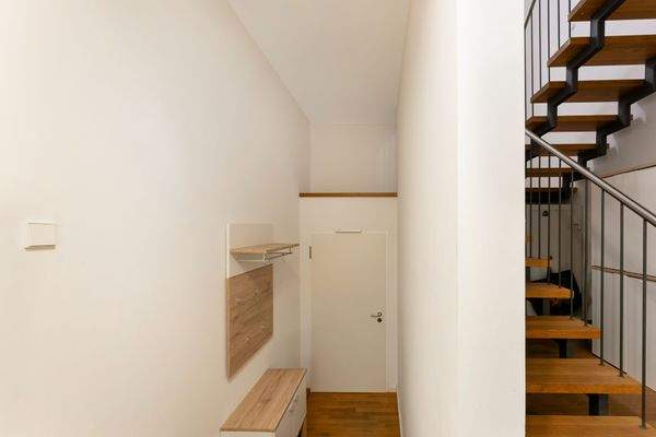 direkter Durchgang Tiefgarage