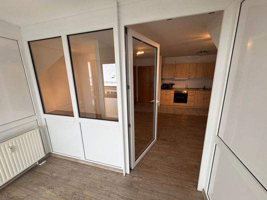 Blick vom Wintergarten in Wohnung