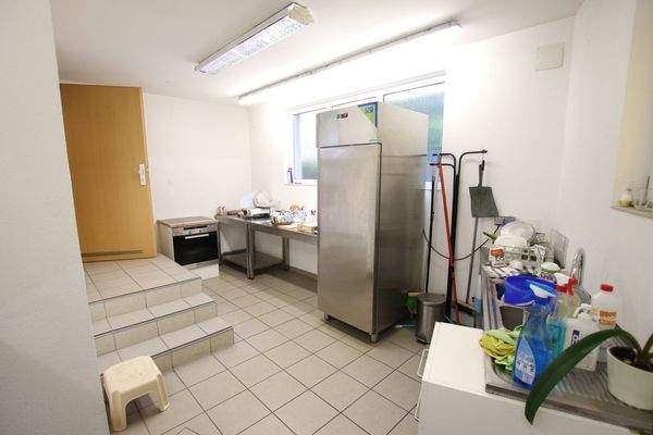 Geschäftslokal/Büro 85m² in der Siebenhügelstrasse in zentraler Geschäftslage!