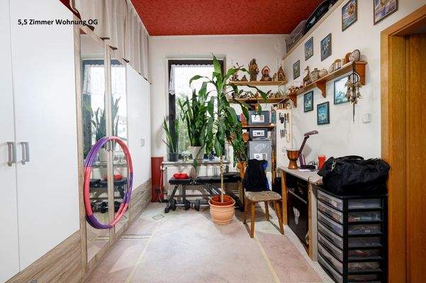 Zimmer 5,5 Zimmer OG Whg.