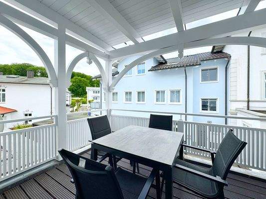 überdachter Balkon Impressionen