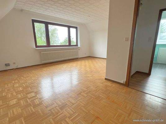 Wohnzimmer im DG Ansicht 2