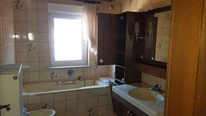 Bad klein im Obergeschoss