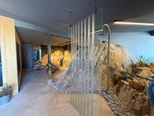 Seafront Properties with Unique Views in Alanya Carsi