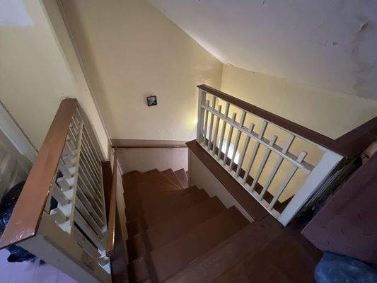 Treppe mit Originalgeländer