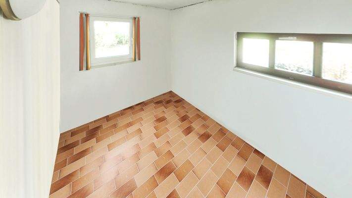 Abstellraum (ehemalige Sauna) im Erdgeschoss